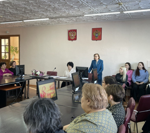 Коллектив Саха(Якутия)стата отметил Международный женский день
